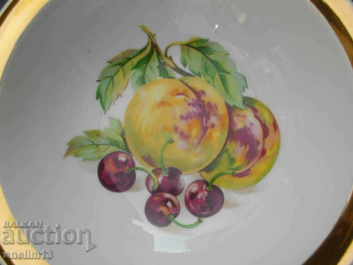 OLD FRUIT PLATE FRUCTIERA CZECHOSLOVAKIA with price 75.00 BGN | € 38.35 OLD FRUIT PLATE FRUCTIERA CZECHOSLOVAKIA with price 75.00 BGN | € 38.35