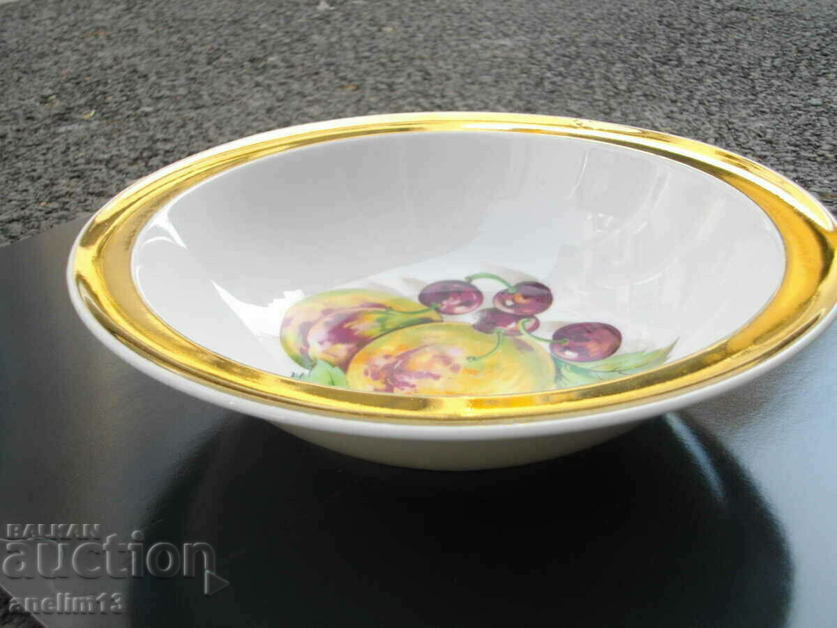 Delivery of OLD FRUIT PLATE FRUCTIERA CZECHOSLOVAKIA Delivery of OLD FRUIT PLATE FRUCTIERA CZECHOSLOVAKIA