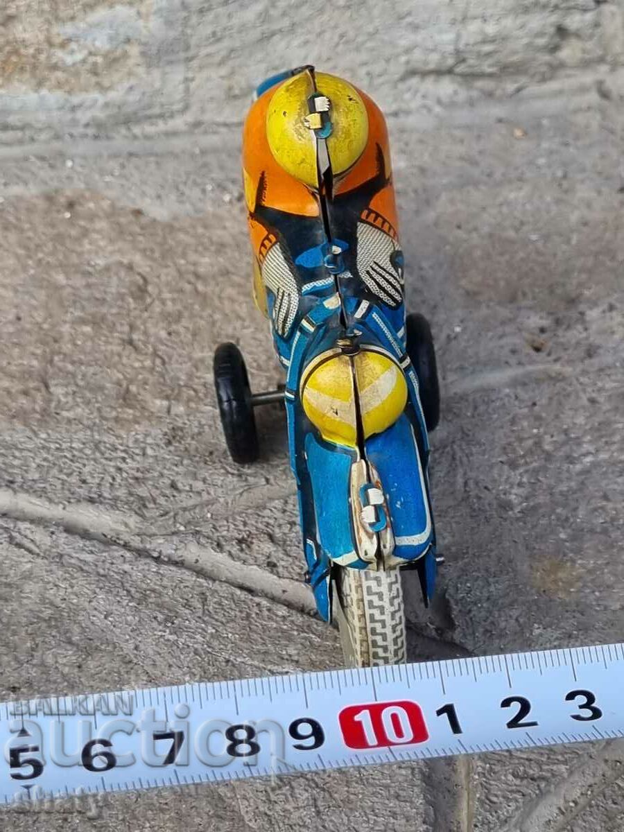 Licitație jucărie veche staniu