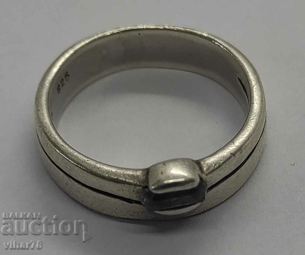 Delivery of silver ring Delivery of silver ring