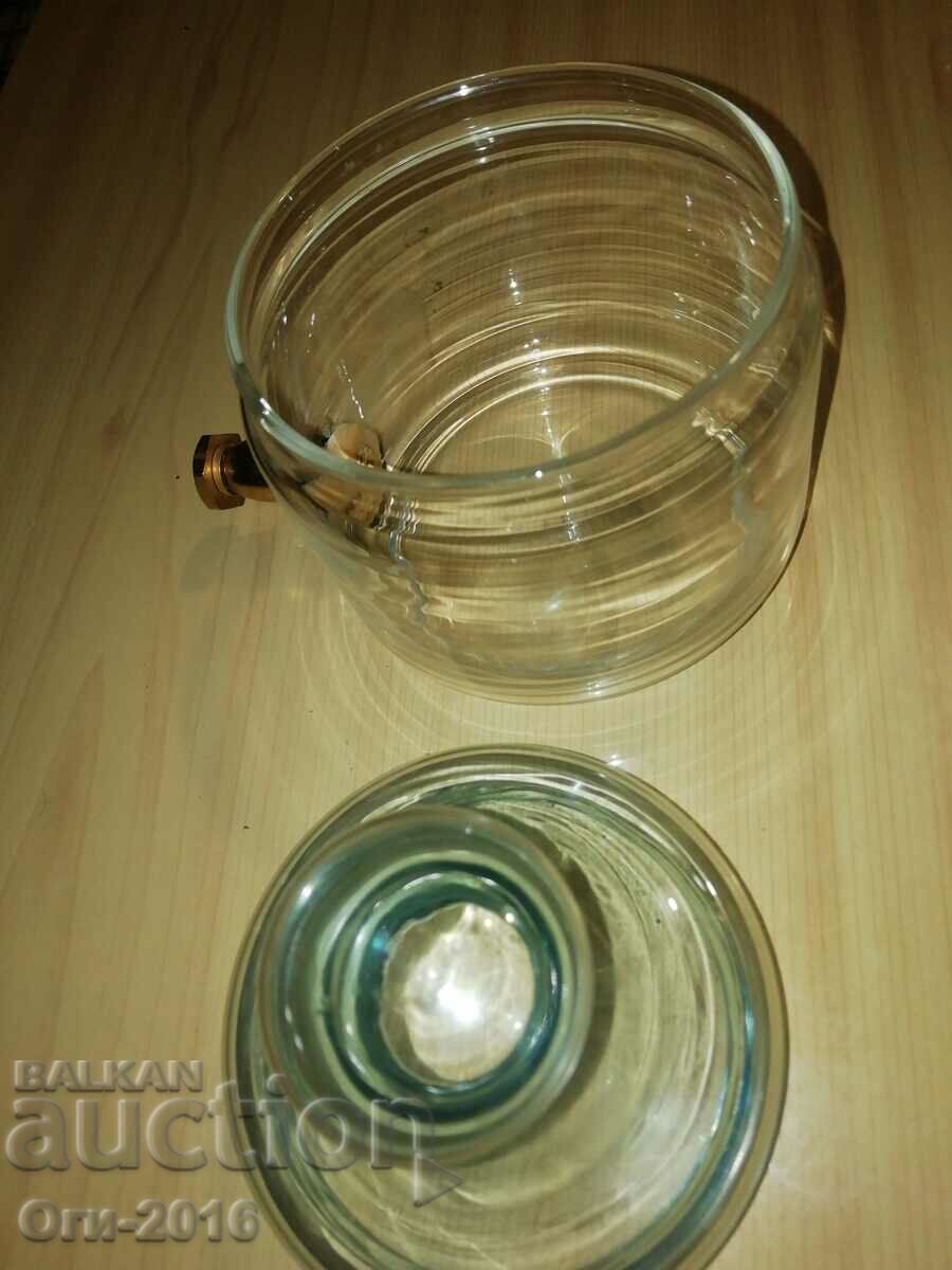 Delivery of Retro glass Delivery of Retro glass