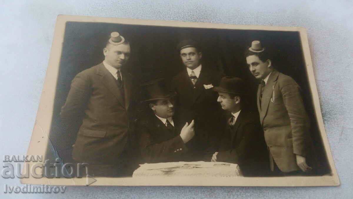 Photo Sofia Petimya young men 1931