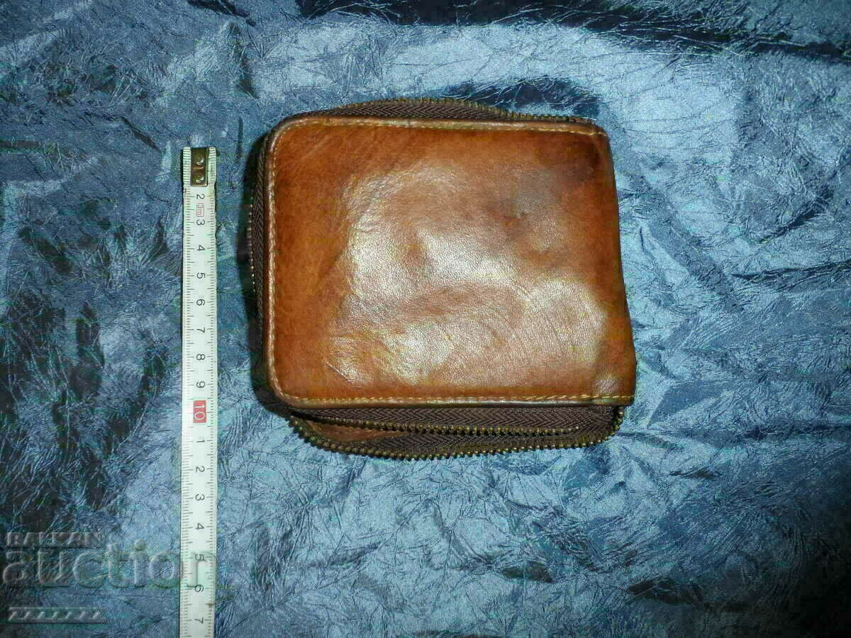 old genuine leather wallet with price 35.00 BGN | € 17.90 old genuine leather wallet with price 35.00 BGN | € 17.90