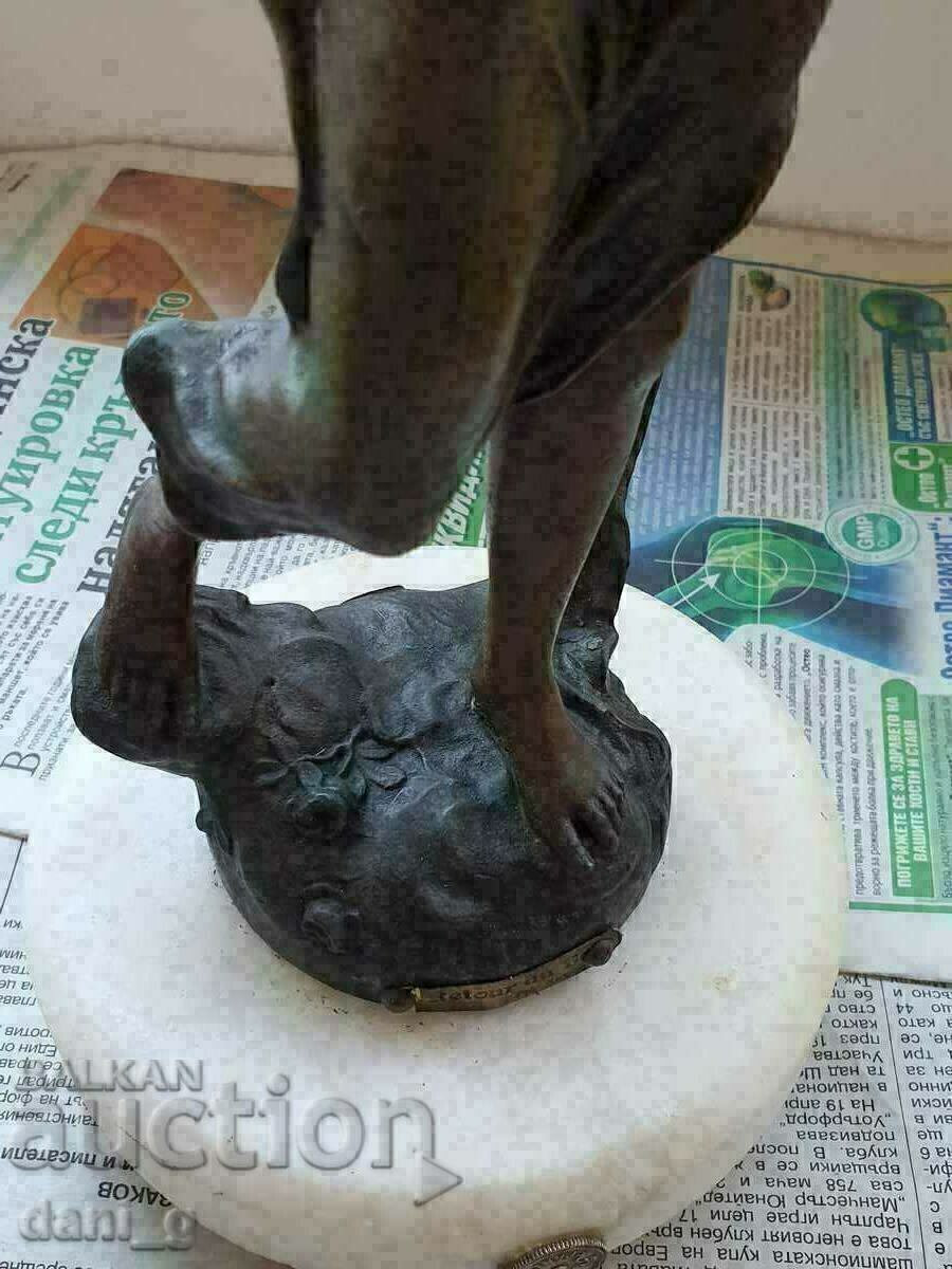 Statuette France - 7 Statuette France - 7