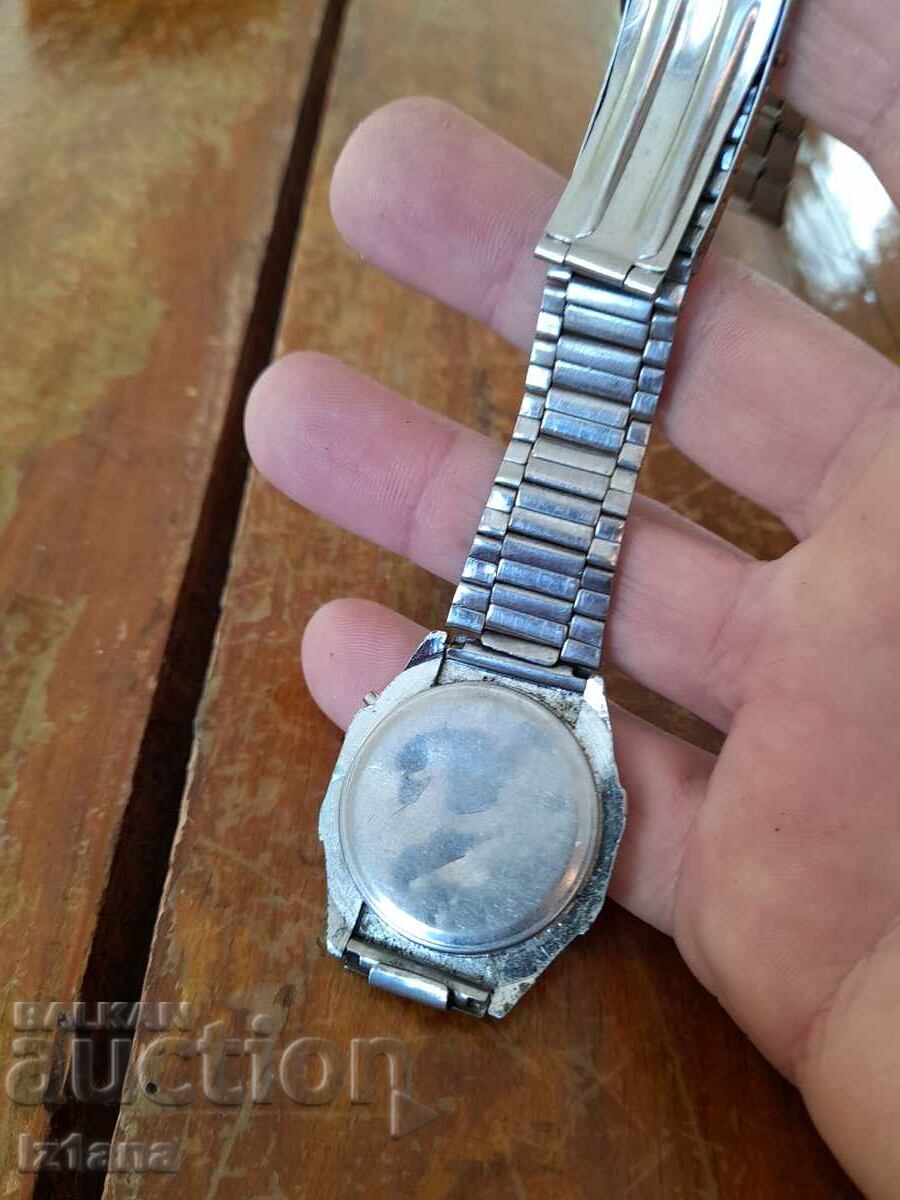 Delivery of Old Sharp electronic watch Delivery of Old Sharp electronic watch