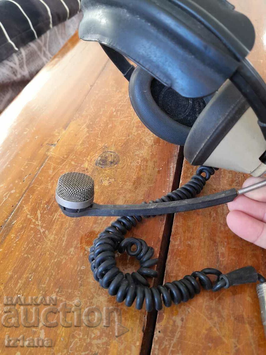 Доставка на Стари слушалки A&S Доставка на Стари слушалки A&S