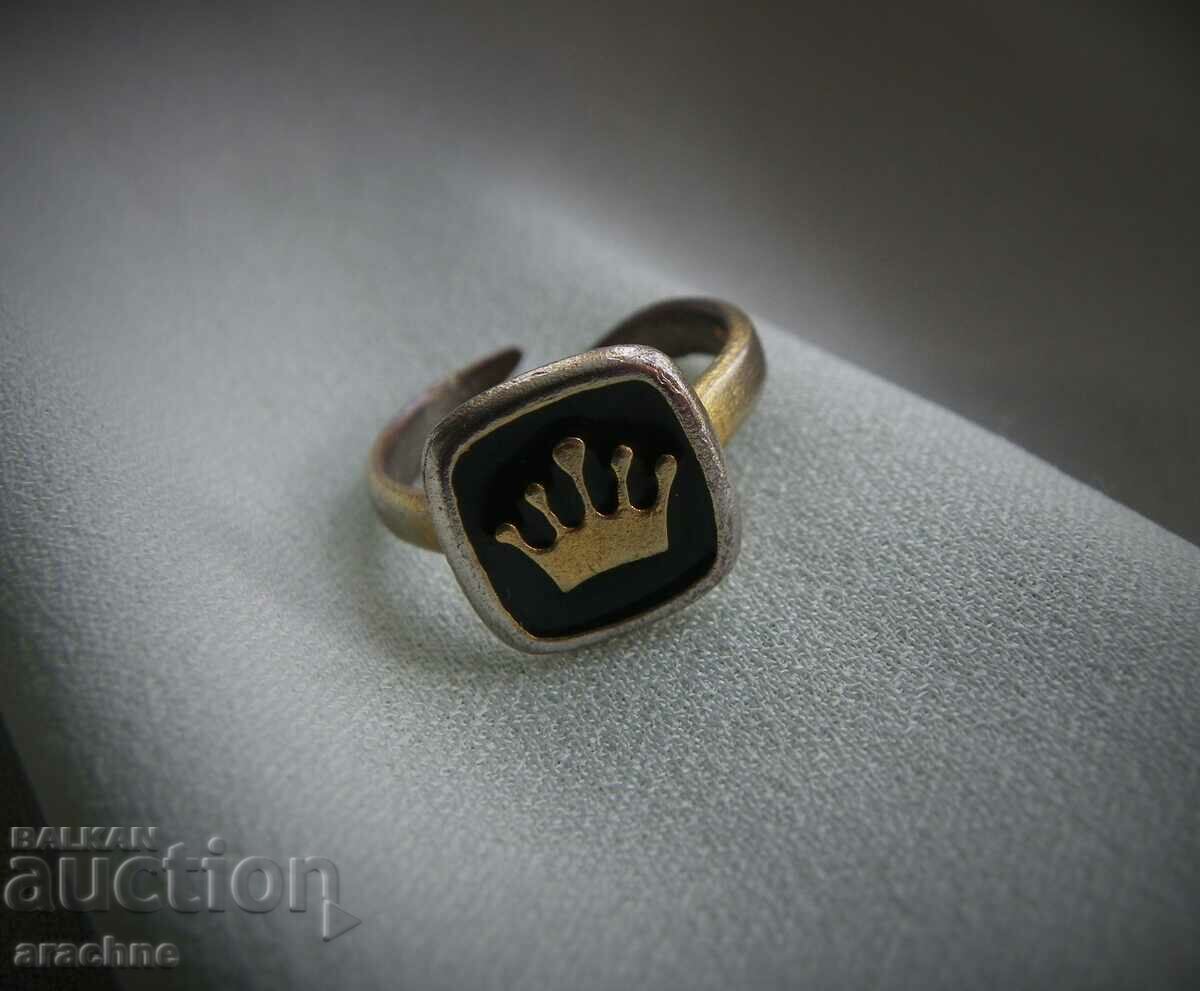 Delivery of Old silver ring "Queen's crown", gold, gilding