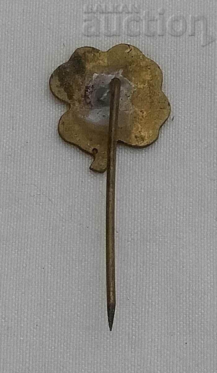 Auction CLOVER LUCKY BADGE Auction CLOVER LUCKY BADGE