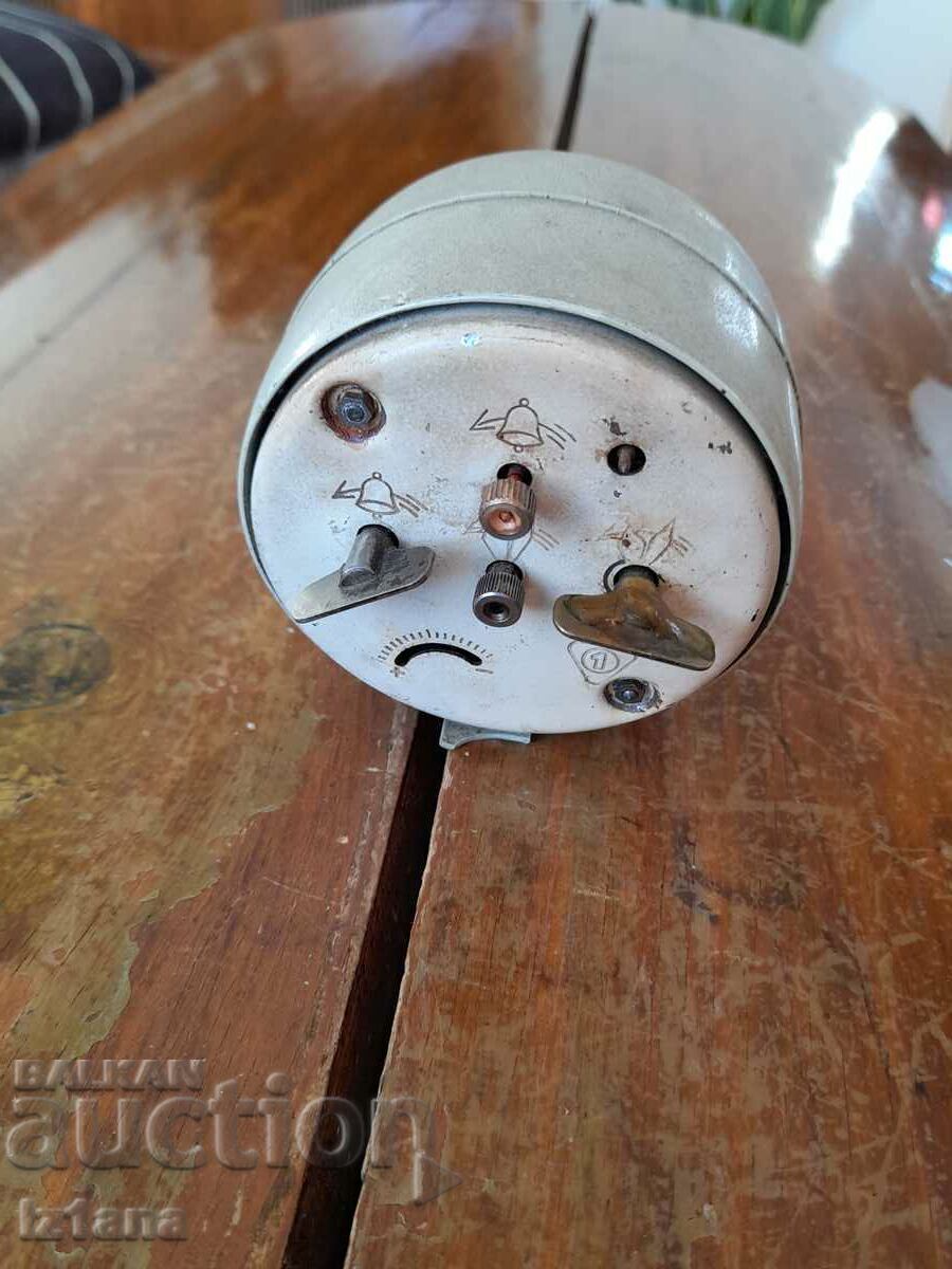 Delivery of Old clock, alarm clock Mera Poltik Delivery of Old clock, alarm clock Mera Poltik