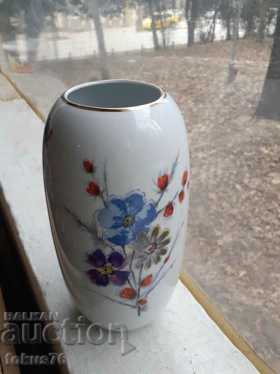 Delivery of KPM Bavaria porcelain vase Delivery of KPM Bavaria porcelain vase