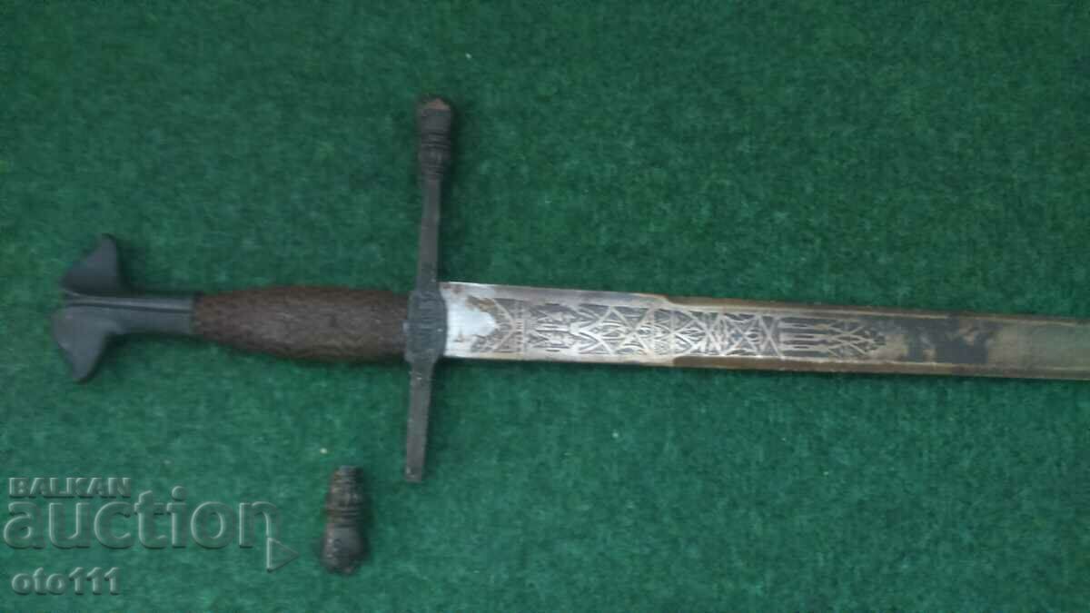 OLD DECORATIVE SWORD, SWORD with price 50.00 BGN | € 25.56 OLD DECORATIVE SWORD, SWORD with price 50.00 BGN | € 25.56