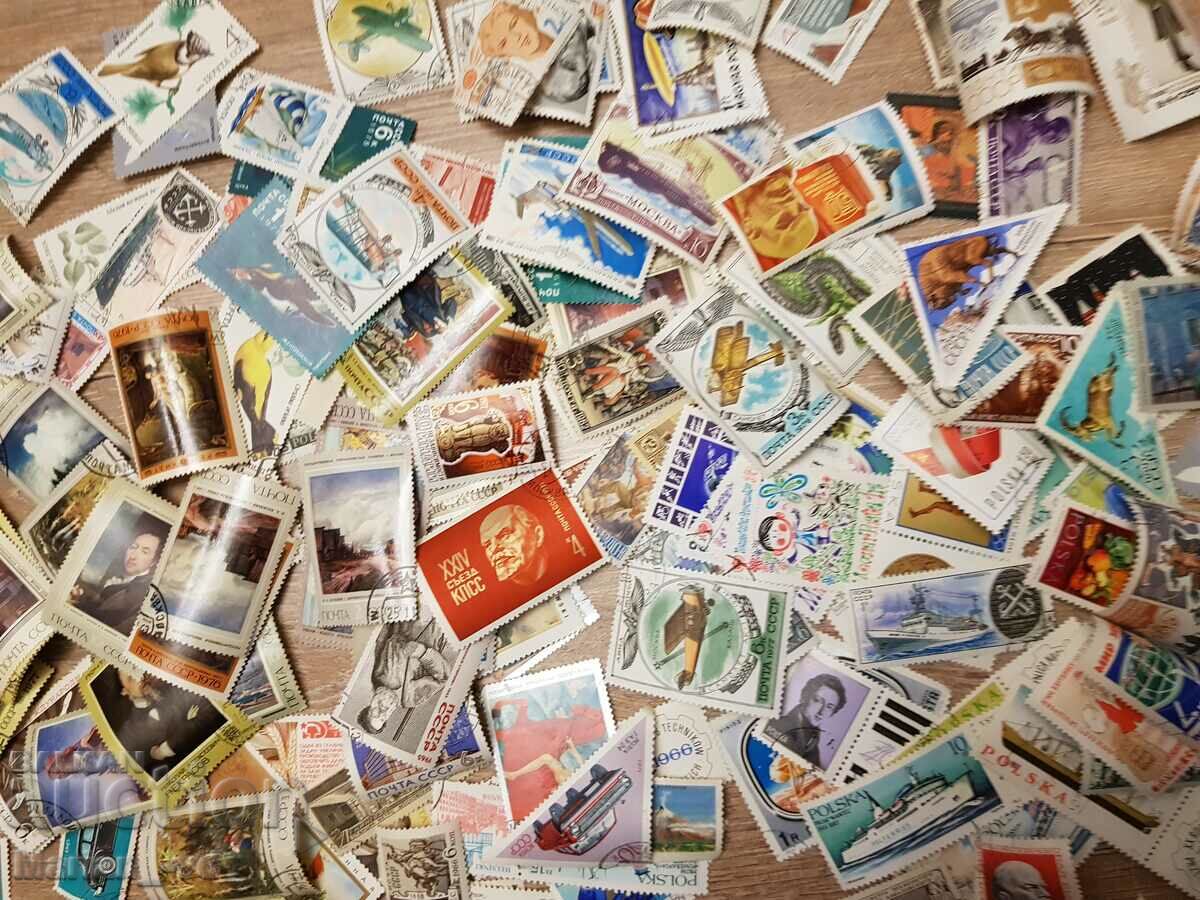 Collection of postage stamps 1020 pieces