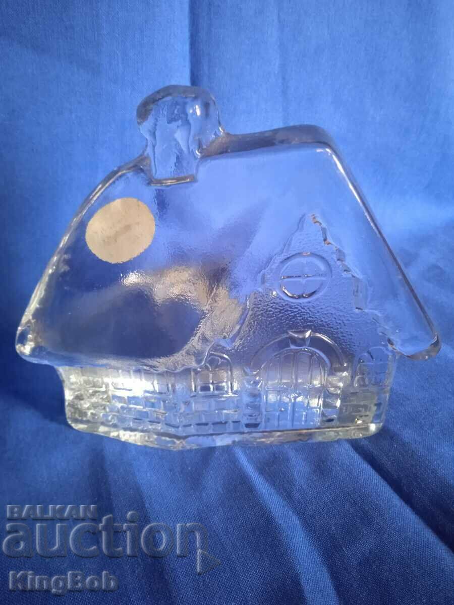 EXCELENTA CASA DE CRISTAL- SFENIC cu preț 15.00 BGN | € 7.67