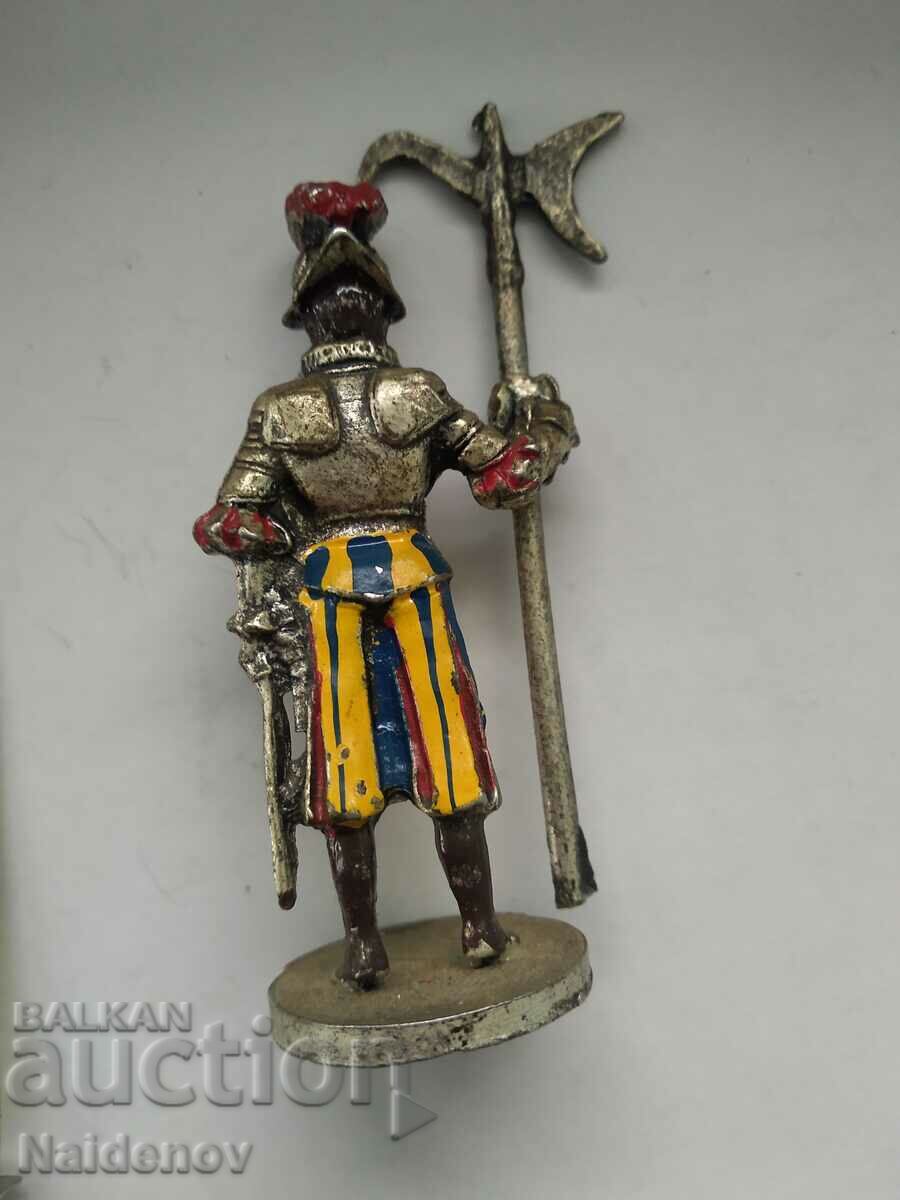 Metal toy Guardian Guard Vatican with price 19.99 BGN | € 10.22 Metal toy Guardian Guard Vatican with price 19.99 BGN | € 10.22