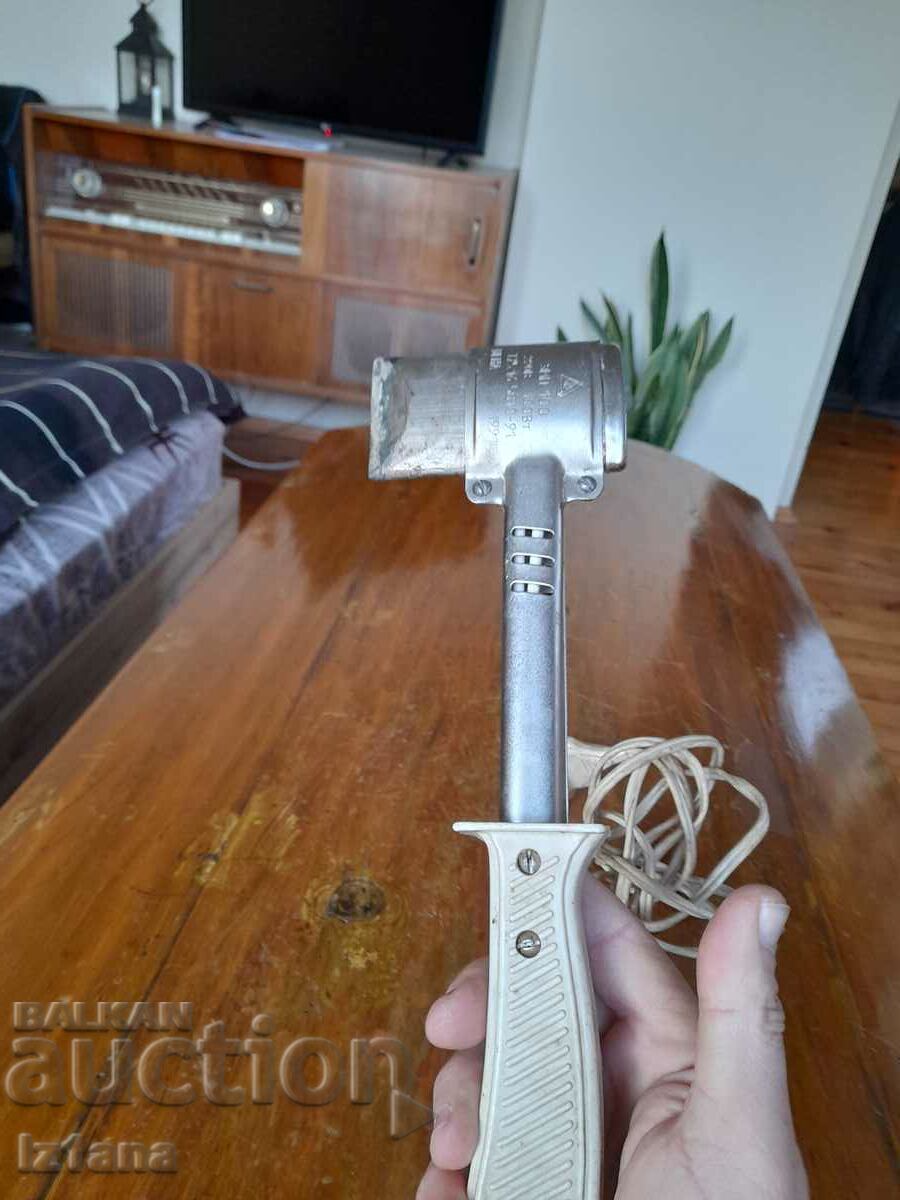 Παλιό συγκολλητικό σίδερο με τιμή 60.00 BGN | € 30.68 Παλιό συγκολλητικό σίδερο με τιμή 60.00 BGN | € 30.68