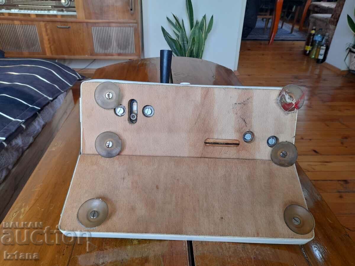 Delivery of Old bread slicer, sausage, cutter