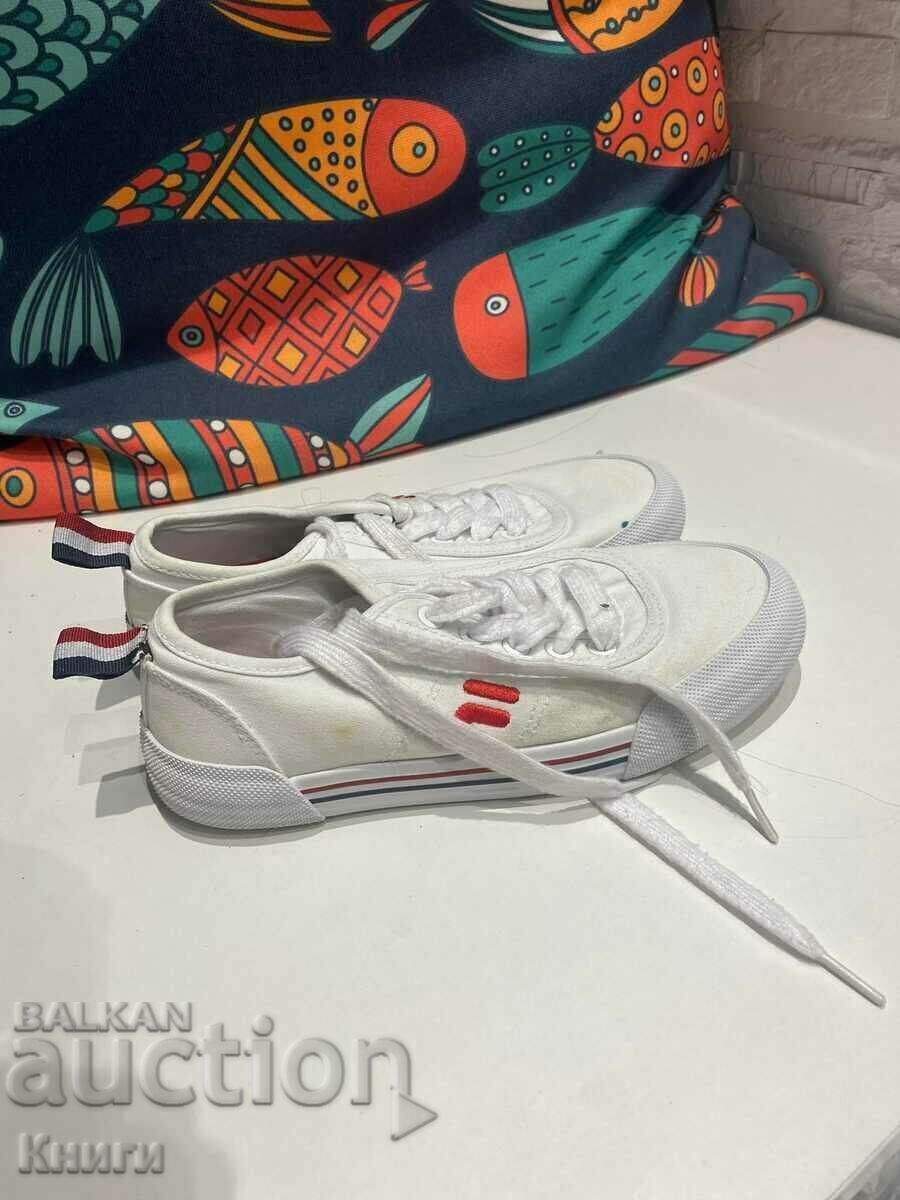 Auction  Children's rubber shoes FILA - 36 number