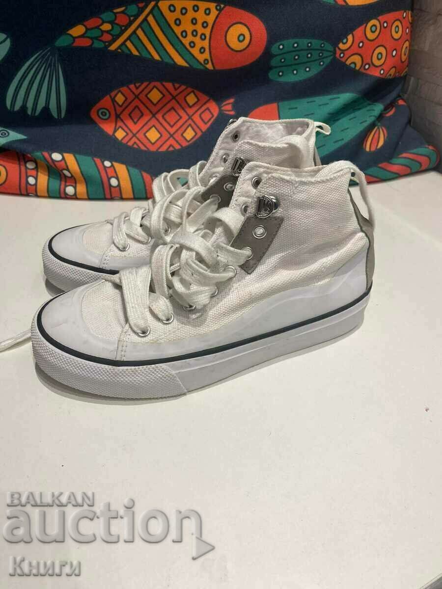 Adidași pentru copii - numărul 35