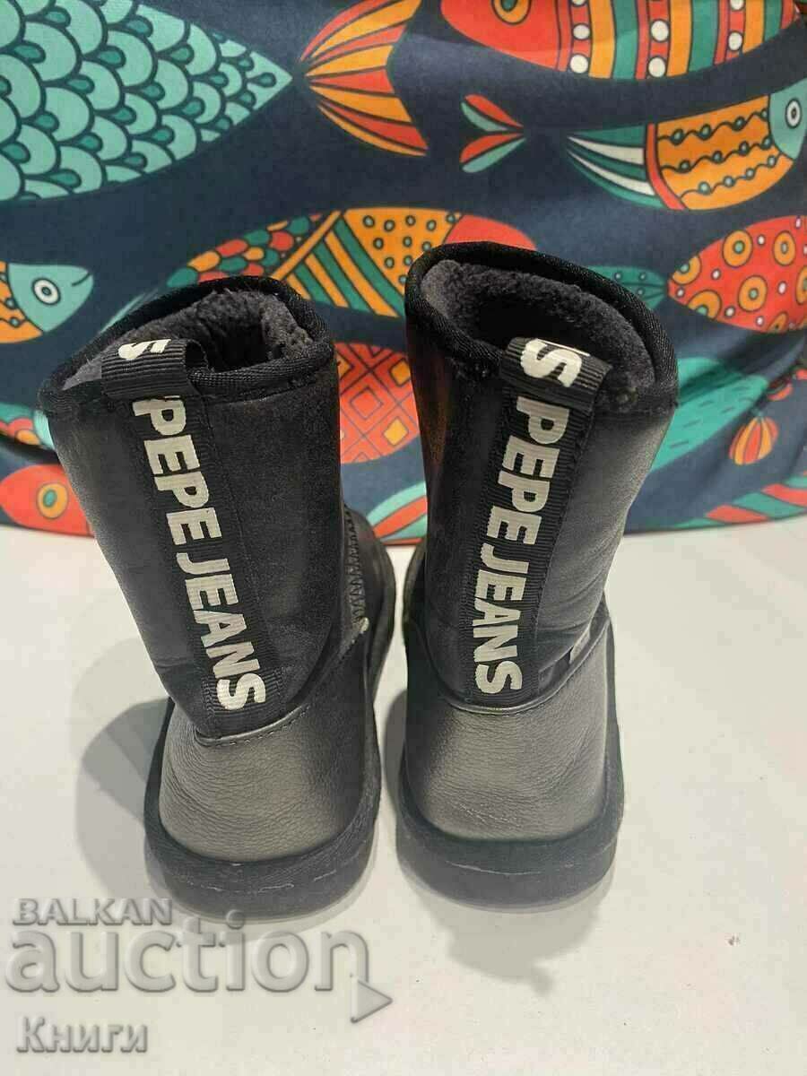 Licitație Cizme copii Pepe Jeans - numărul 34 Licitație Cizme copii Pepe Jeans - numărul 34