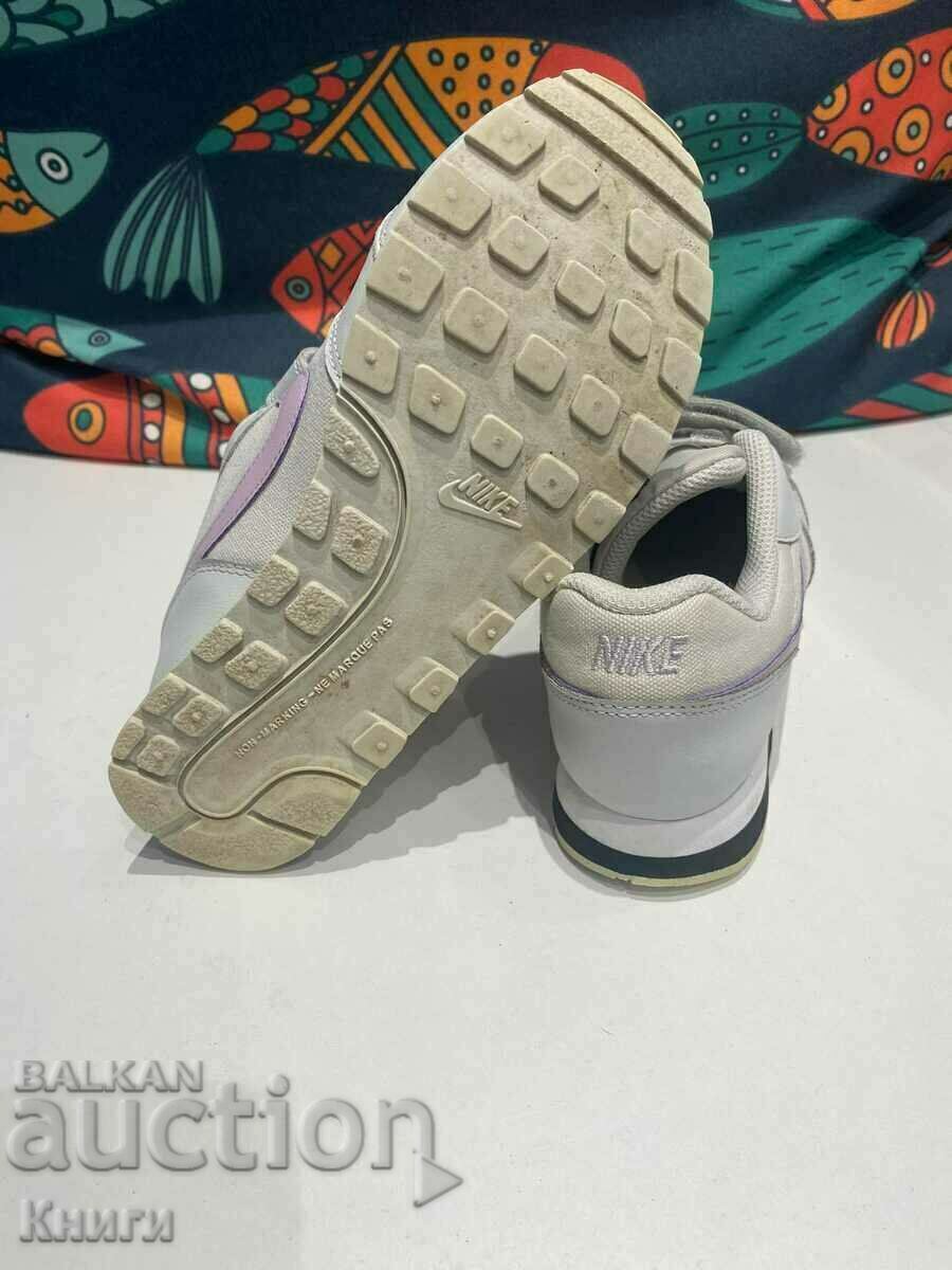 Livrarea Adidasi pentru copii Nike - numărul 34