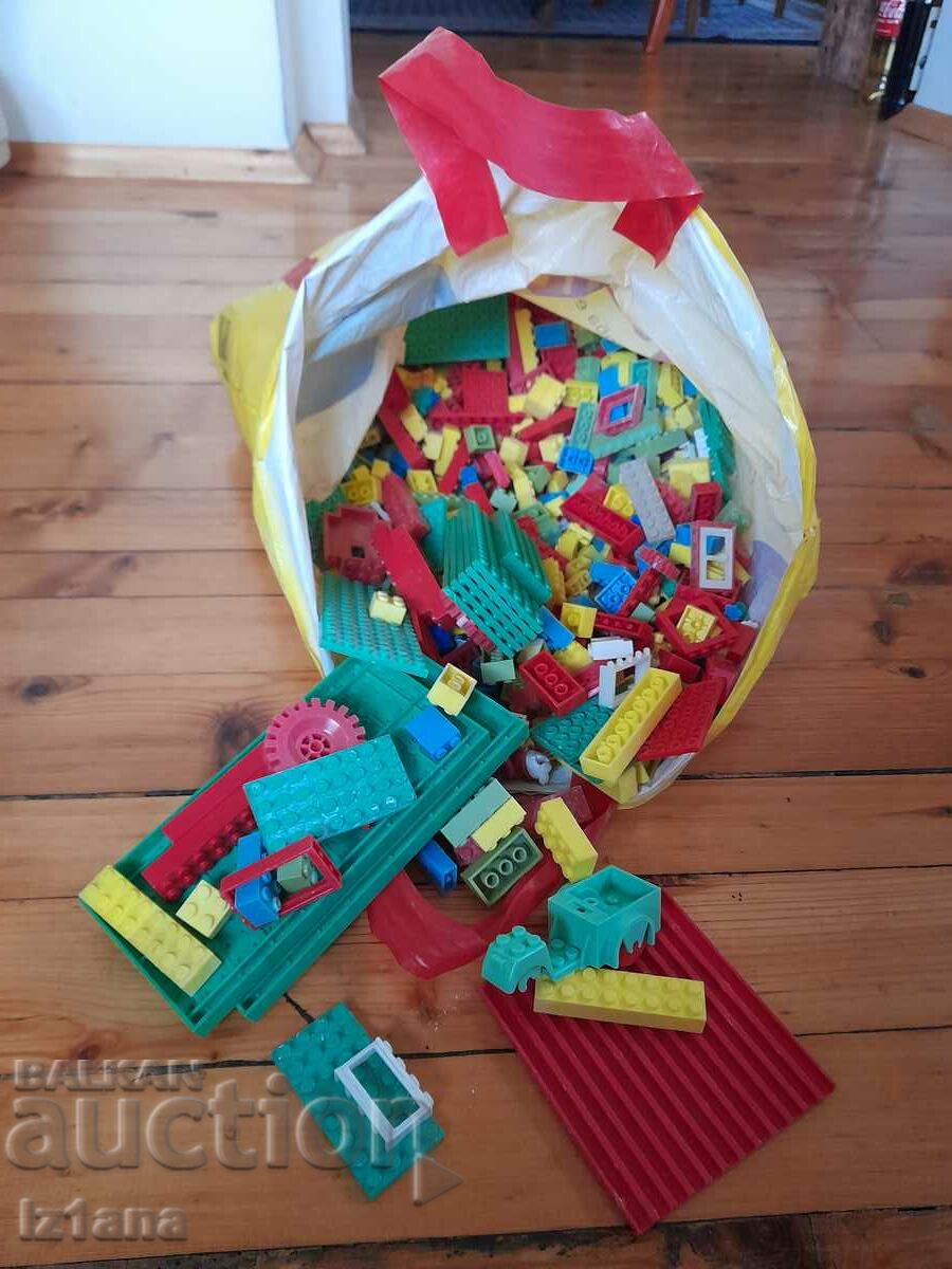 Аукцион Стар пластмасов конструктор