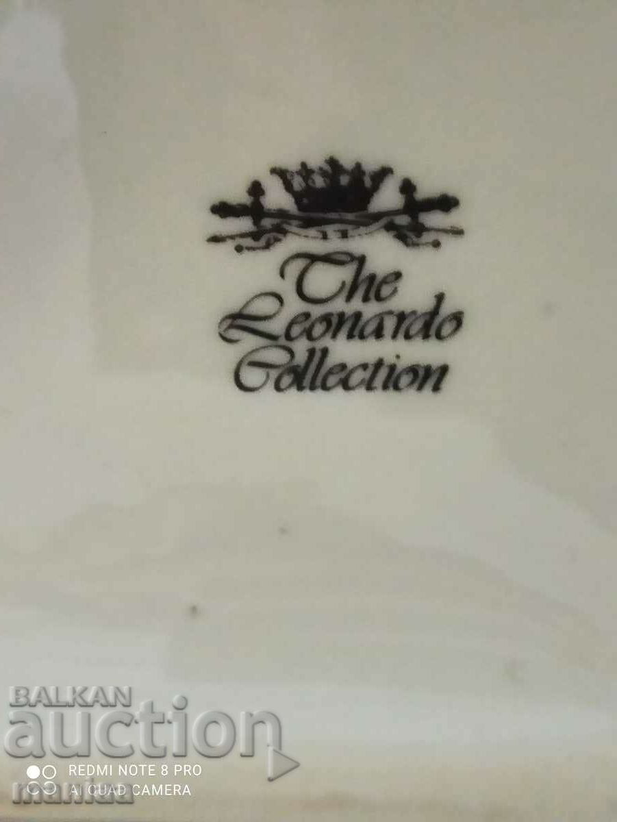 Аукцион Порцеланов настолен часовник Аукцион Порцеланов настолен часовник