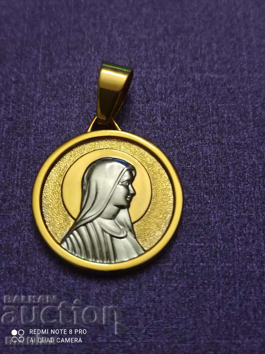 Beautiful gold plated pendant