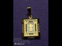 Beautiful pendant with gold plating