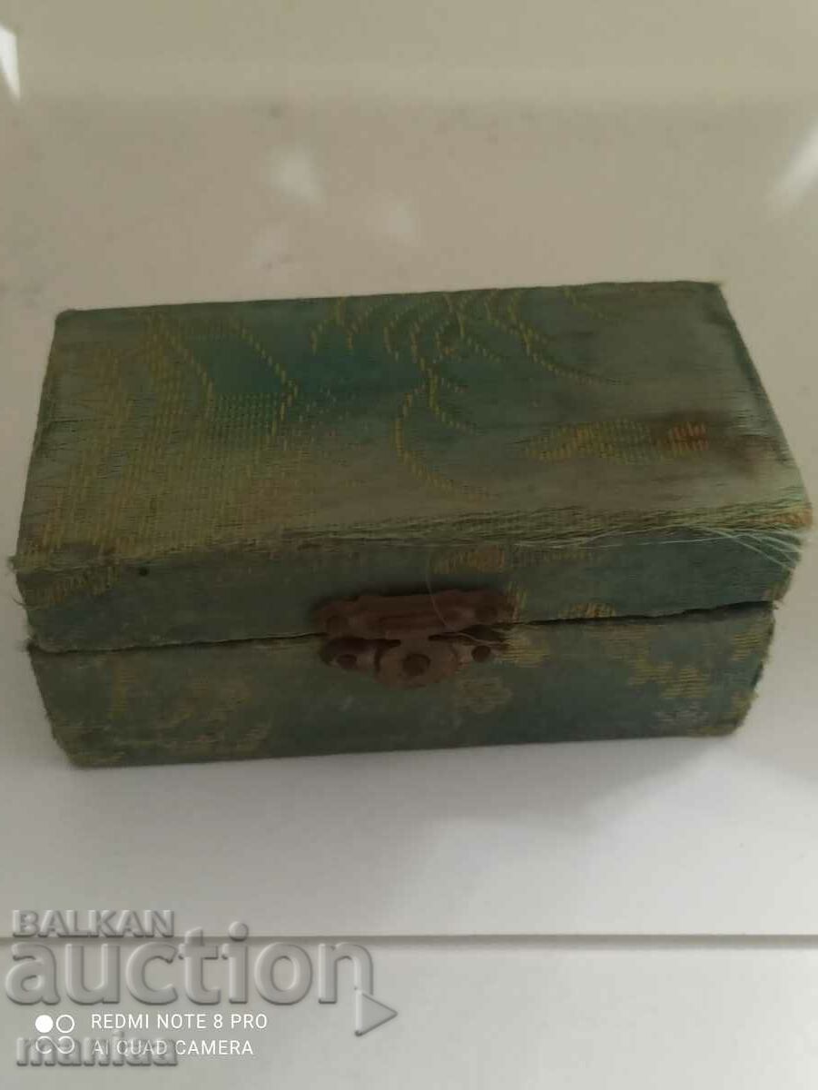 Auction Asian melody balls Auction Asian melody balls