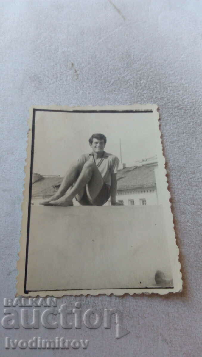 Снимка Бургас Млад мъж 1959