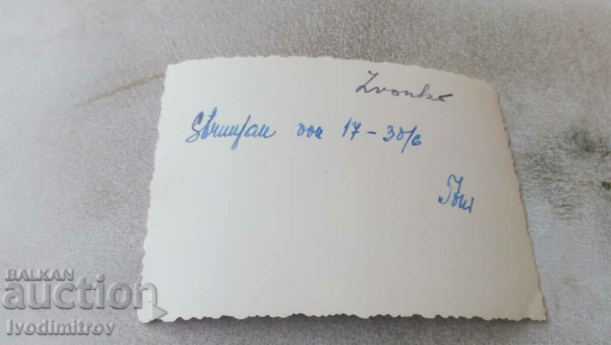 Photo Man, woman and four children at a swimming pool with price 0.75 BGN | € 0.38 Photo Man, woman and four children at a swimming pool with price 0.75 BGN | € 0.38