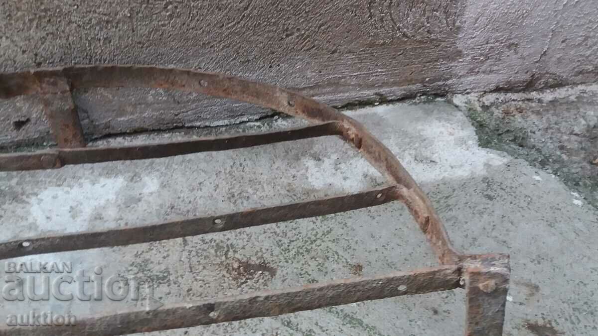 Delivery of SOLID WROUGHT PIROSTIA, SAGER, FIREPLACE INTERESTING Delivery of SOLID WROUGHT PIROSTIA, SAGER, FIREPLACE INTERESTING