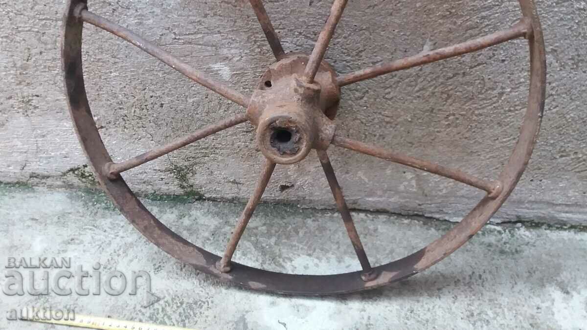 Auction  WROUGHT RENAISSANCE RIVETED PHATON WHEEL, BICYCLE, WAGON