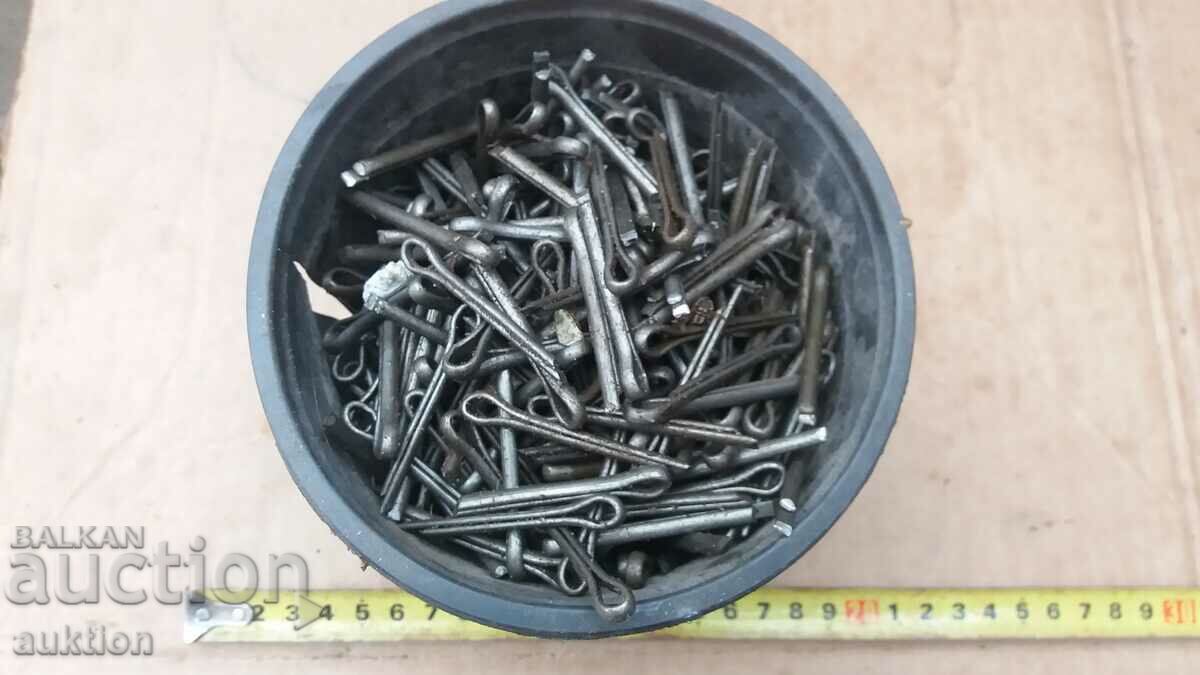 Auction EXCELLENT RIVET LOCKS - EXCELLENT, GREASED -1 KG. Auction EXCELLENT RIVET LOCKS - EXCELLENT, GREASED -1 KG.