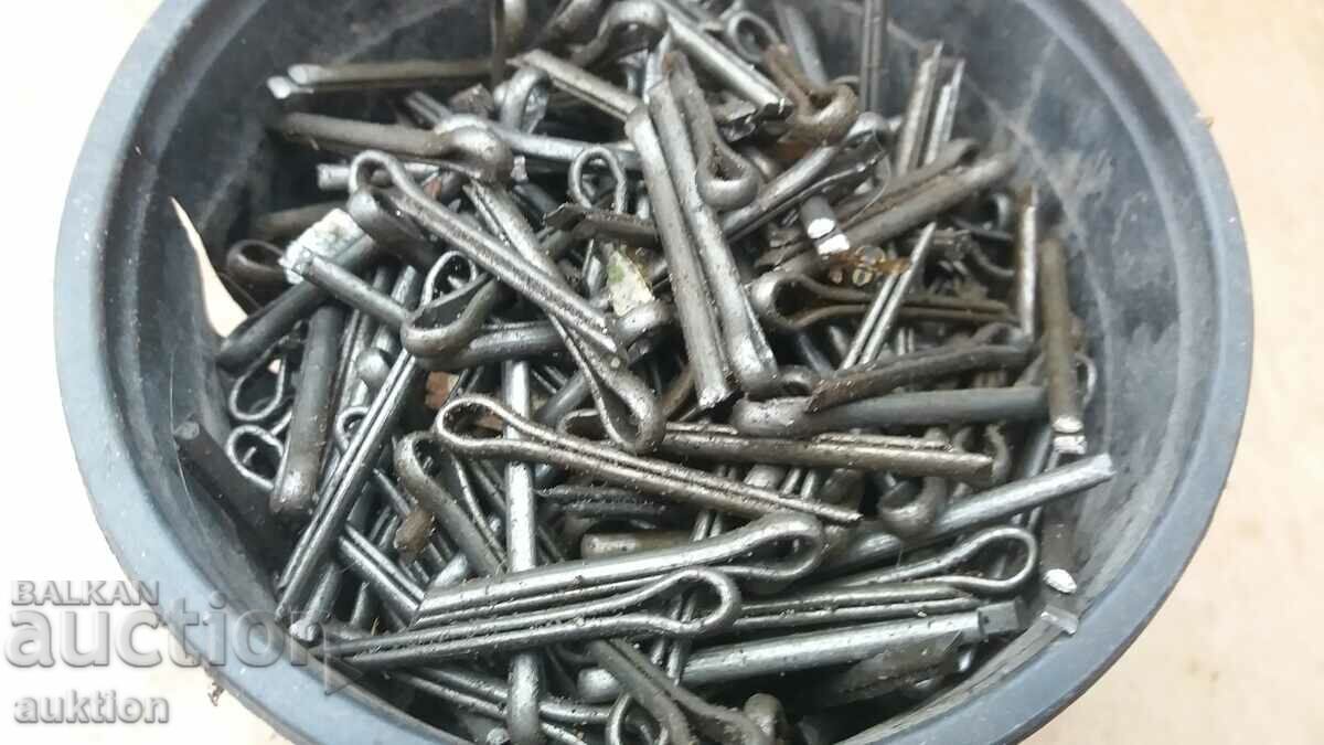 EXCELLENT RIVET LOCKS - EXCELLENT, GREASED -1 KG. - 5 EXCELLENT RIVET LOCKS - EXCELLENT, GREASED -1 KG. - 5