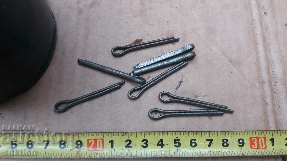 EXCELLENT RIVET LOCKS - EXCELLENT, GREASED -1 KG. - 7 EXCELLENT RIVET LOCKS - EXCELLENT, GREASED -1 KG. - 7