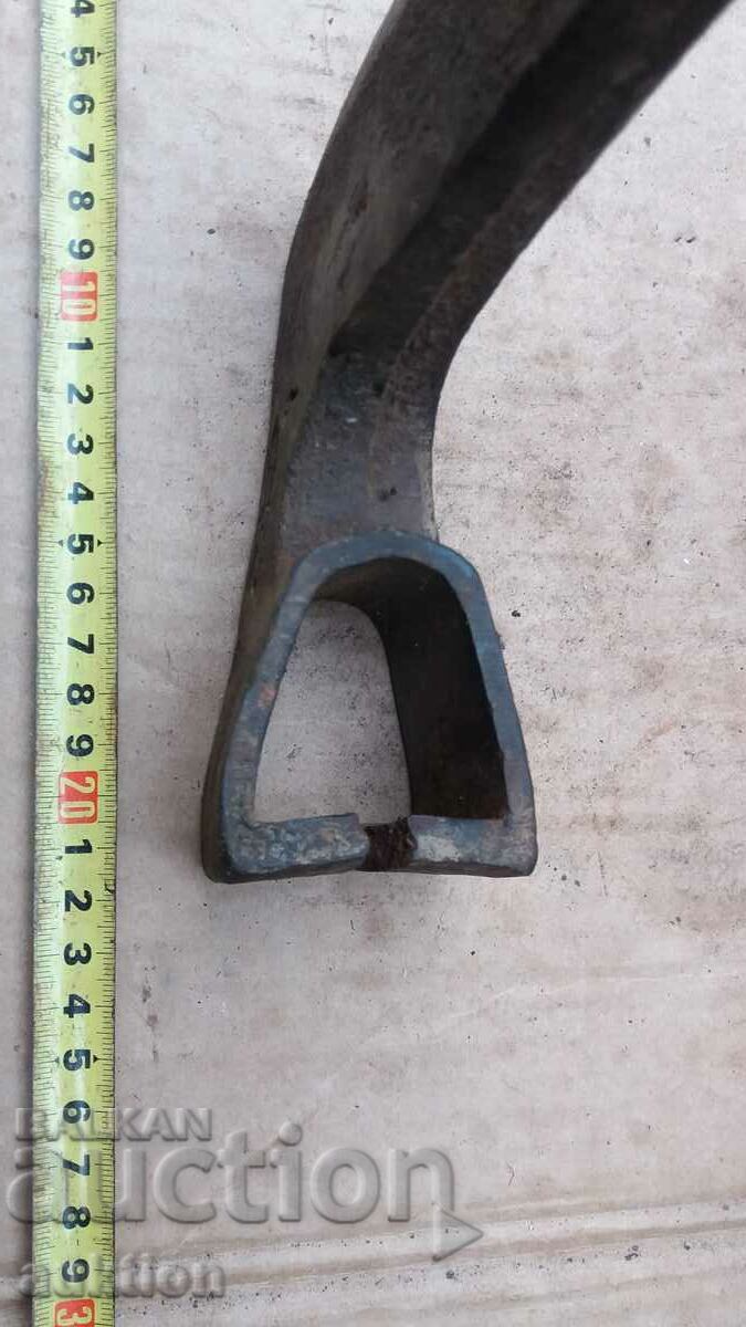 Auction MASSIVE FORGED SOC. AX, AX Auction MASSIVE FORGED SOC. AX, AX