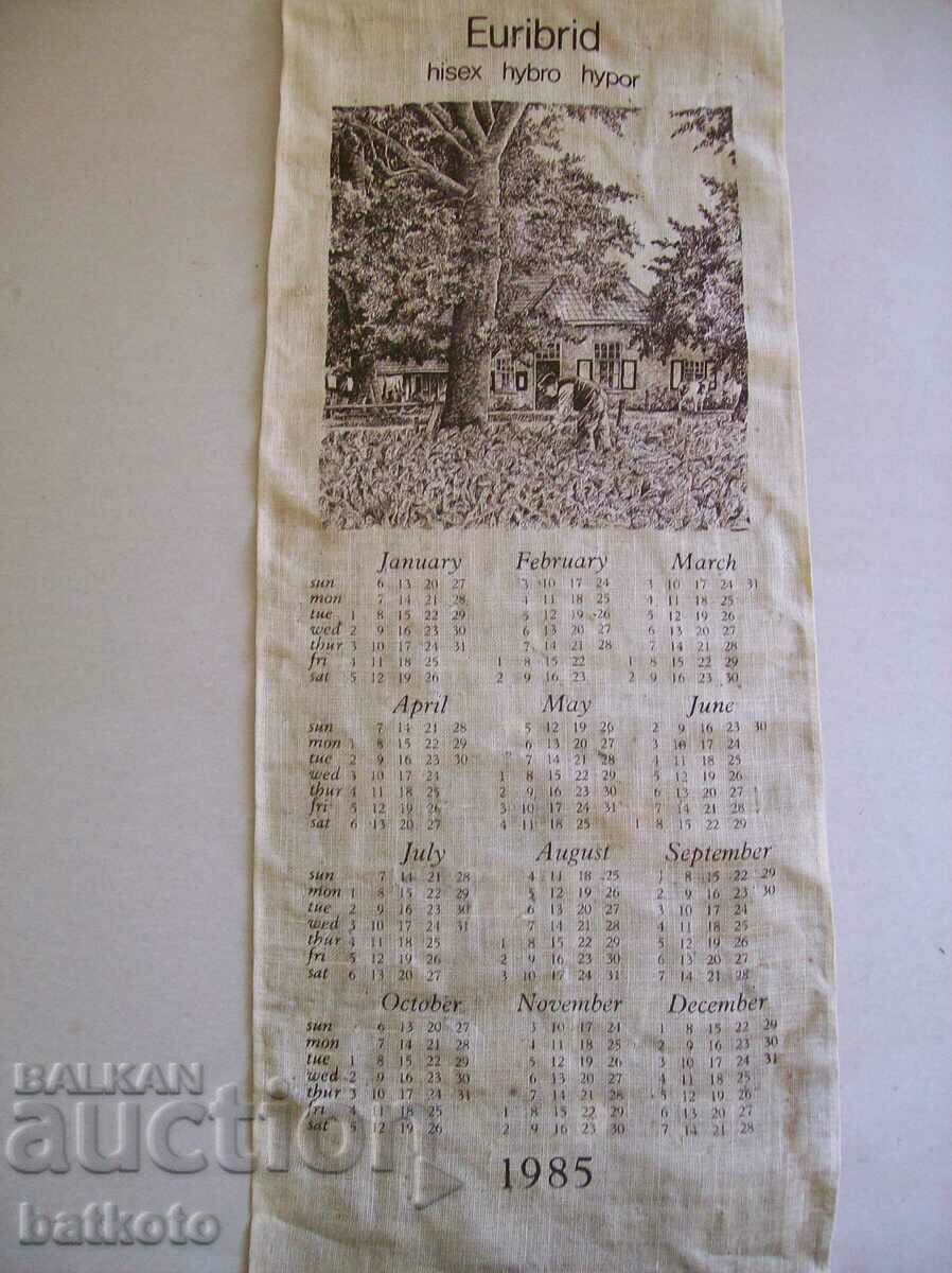 Old calendar from 1985 on cloth