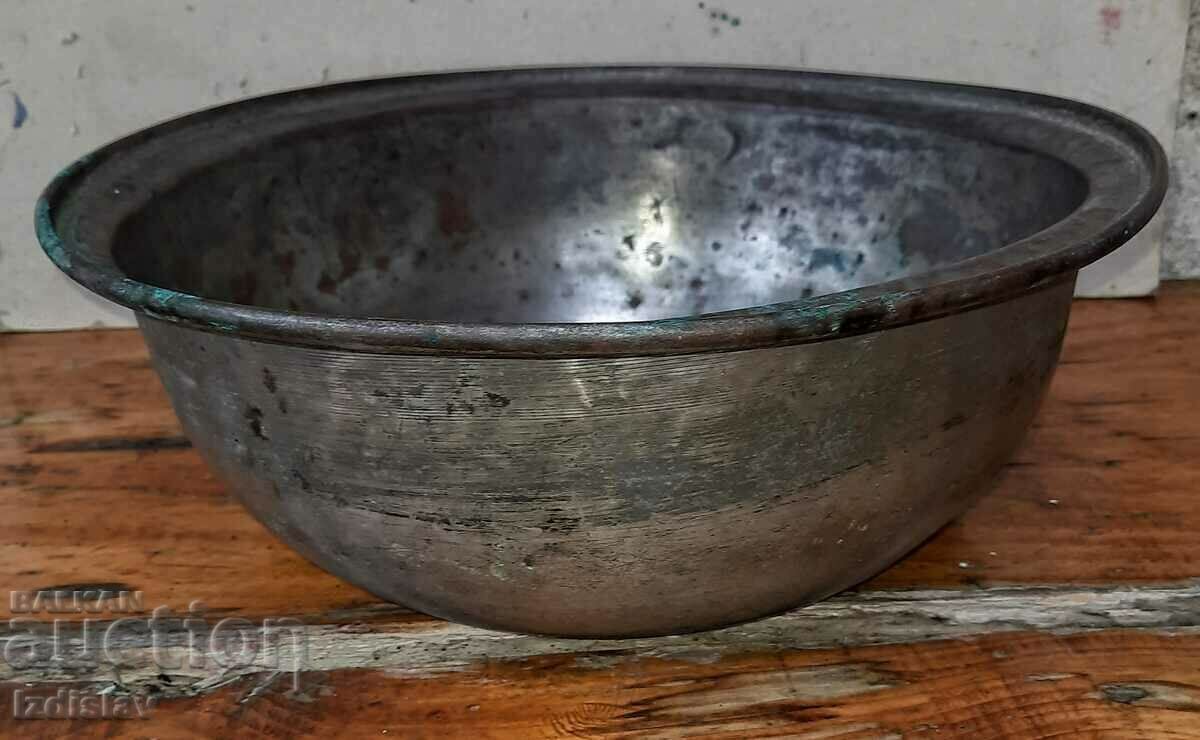 Large tinned copper bowl 1900