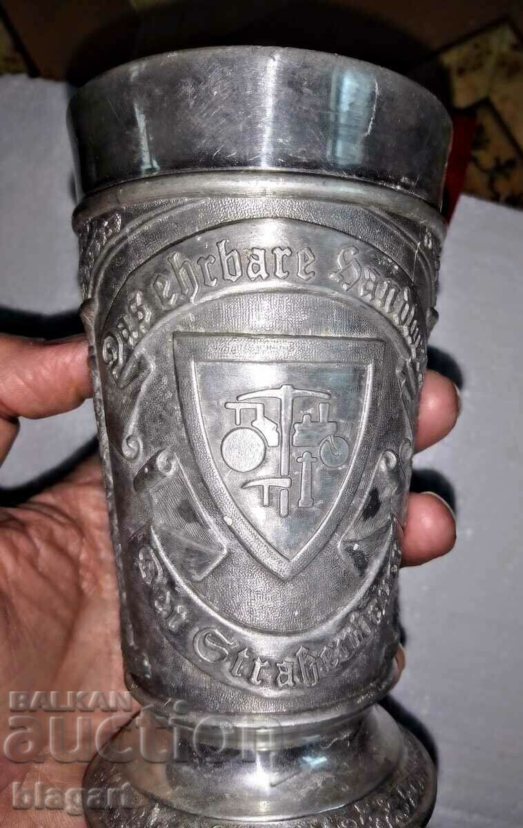 Κούπα με το οικόσημο των λιθοξόων - Γερμανία με τιμή 85.00 BGN | € 43.46