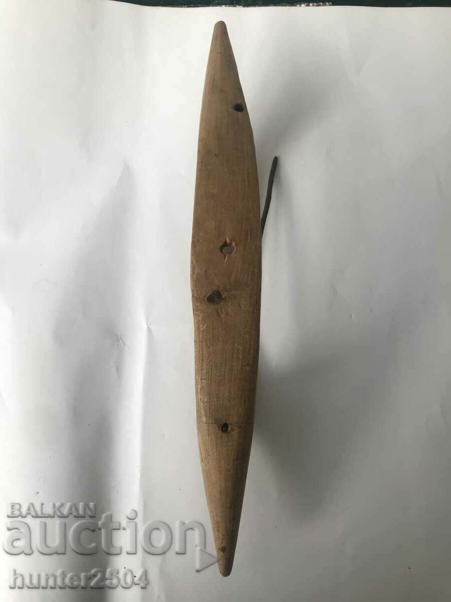 Auction  Weaving shuttle 35 cm, wood