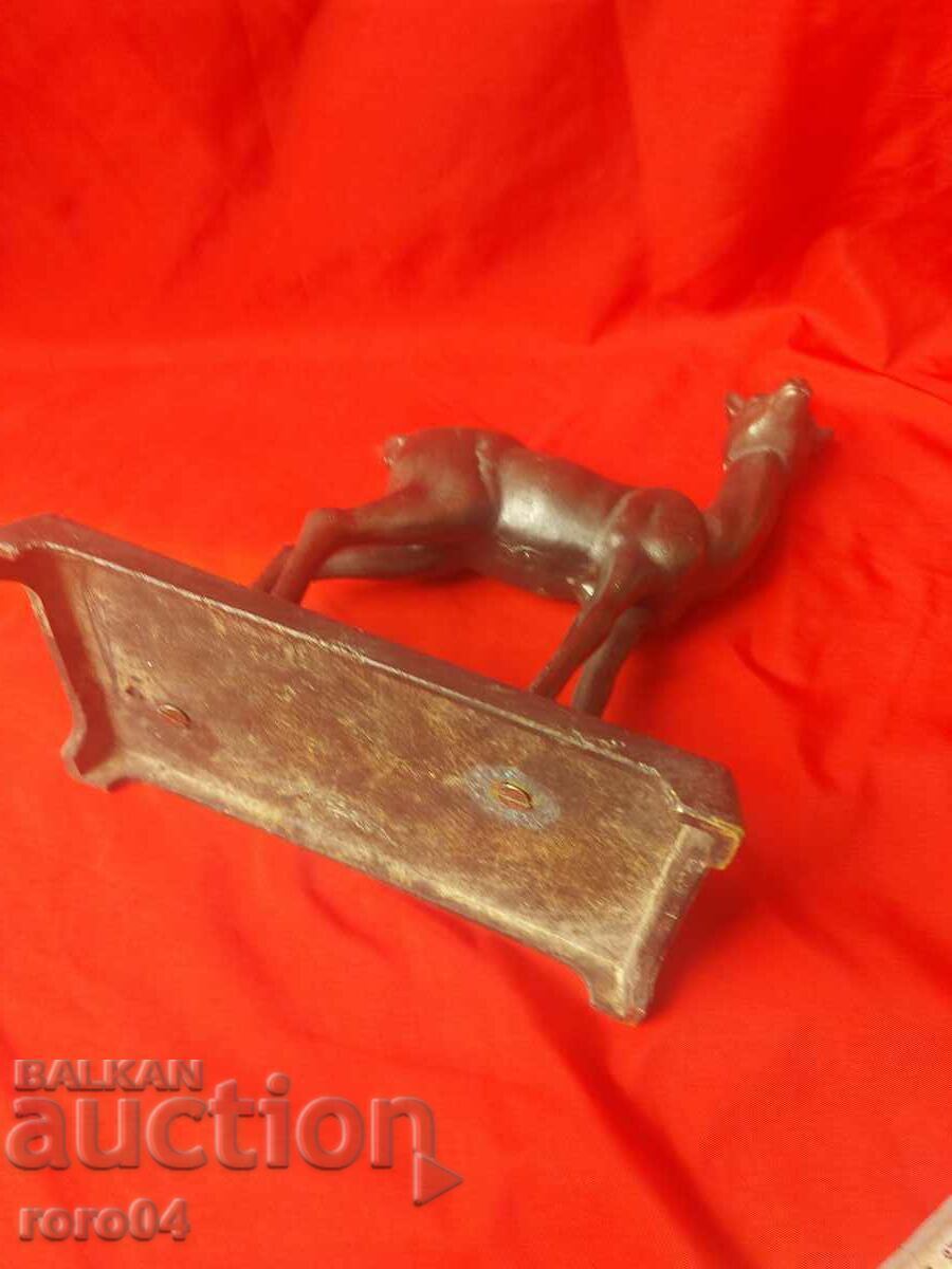 MASSIVE OLD BRONZE SCULPTURE - 6