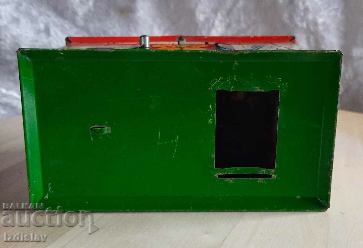 Old metal toy Dog piggy bank. A classic. - 7 Old metal toy Dog piggy bank. A classic. - 7