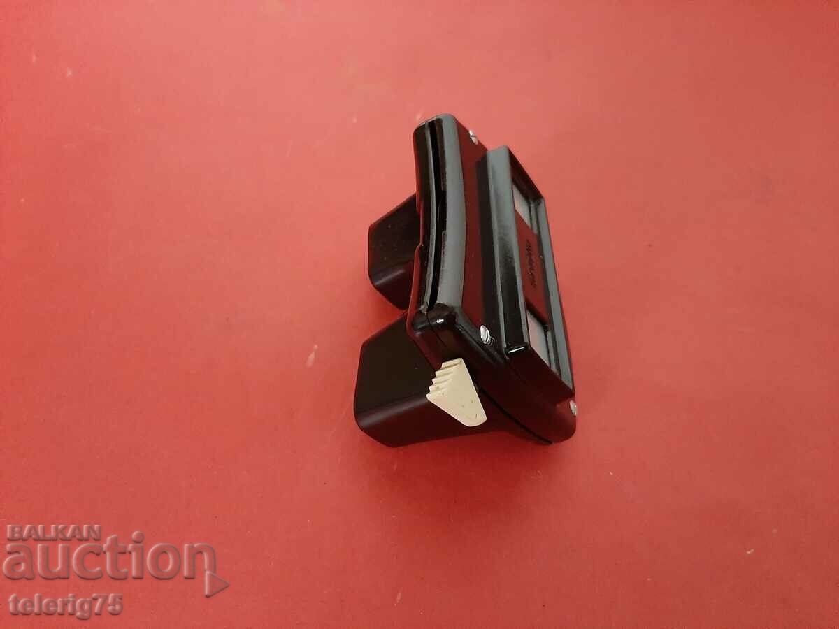 Доставка на Чешки Бакелитов Meoskop/Стереоскоп 'MEOPTA'-1960-те Доставка на Чешки Бакелитов Meoskop/Стереоскоп 'MEOPTA'-1960-те