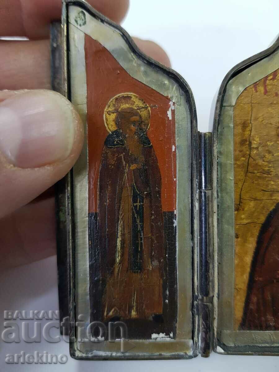 Licitație Un rar triptic cu icoană regală rusă din secolul al XIX-lea Licitație Un rar triptic cu icoană regală rusă din secolul al XIX-lea