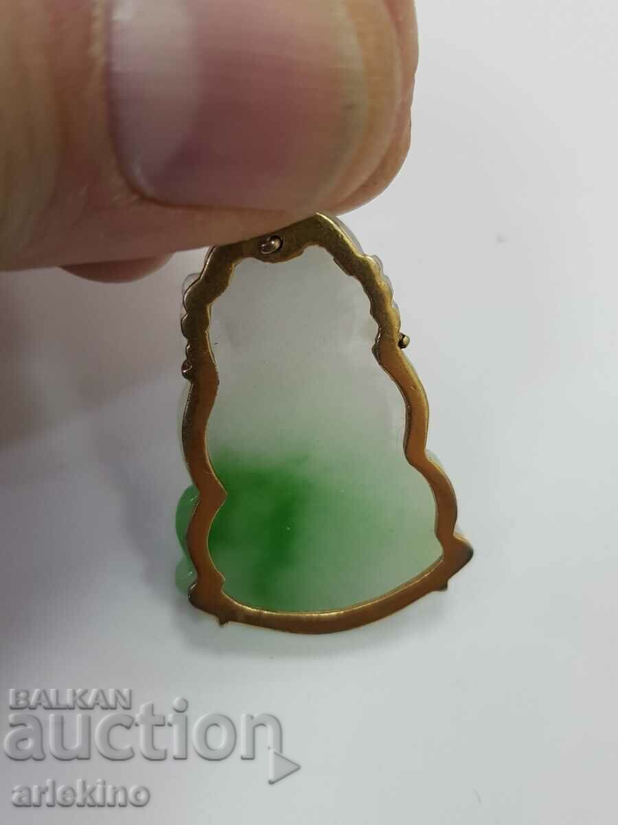 Auction A rare collectable Jade Buddha Gilt Locket Auction A rare collectable Jade Buddha Gilt Locket