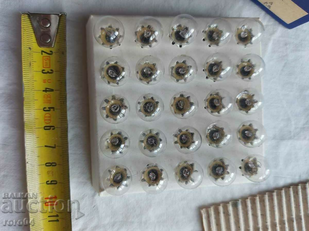 Доставка на СТАРИ КРУШКИ TUNGSRAM