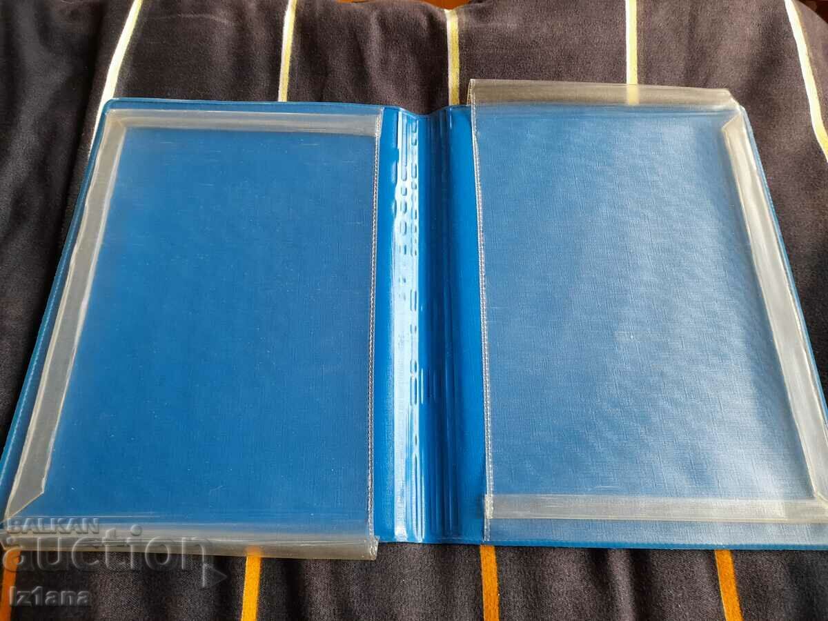 Levski Spartak old folder with price 33.00 BGN | € 16.87 Levski Spartak old folder with price 33.00 BGN | € 16.87