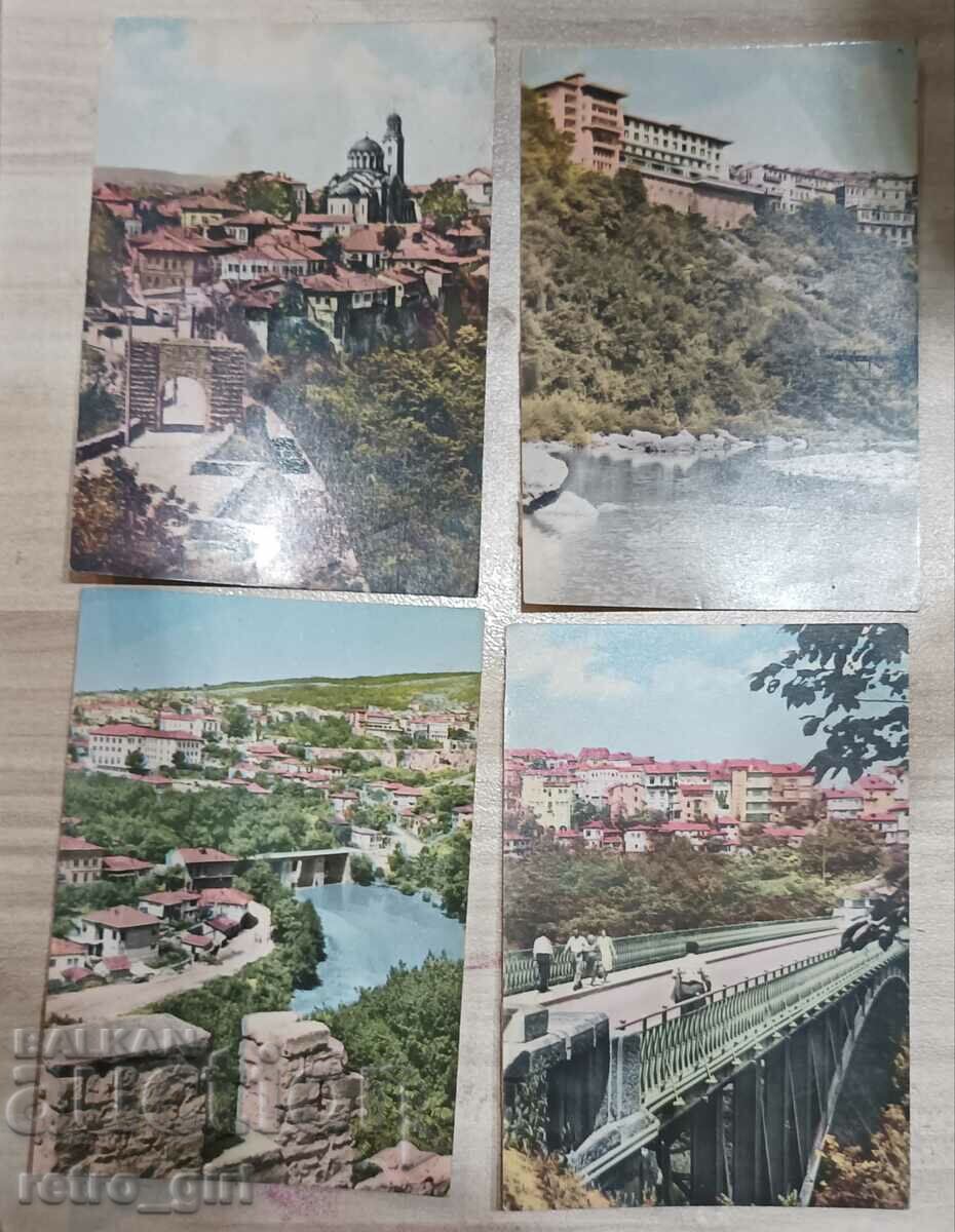 Продавам стари пощенски картички.