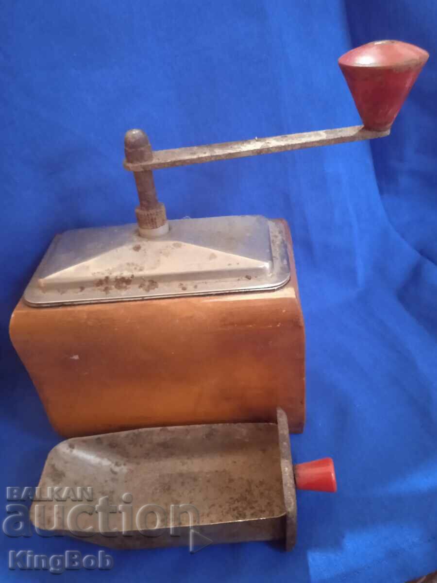 OLD GRINDER FOR COFFEE AND SPICES - 5